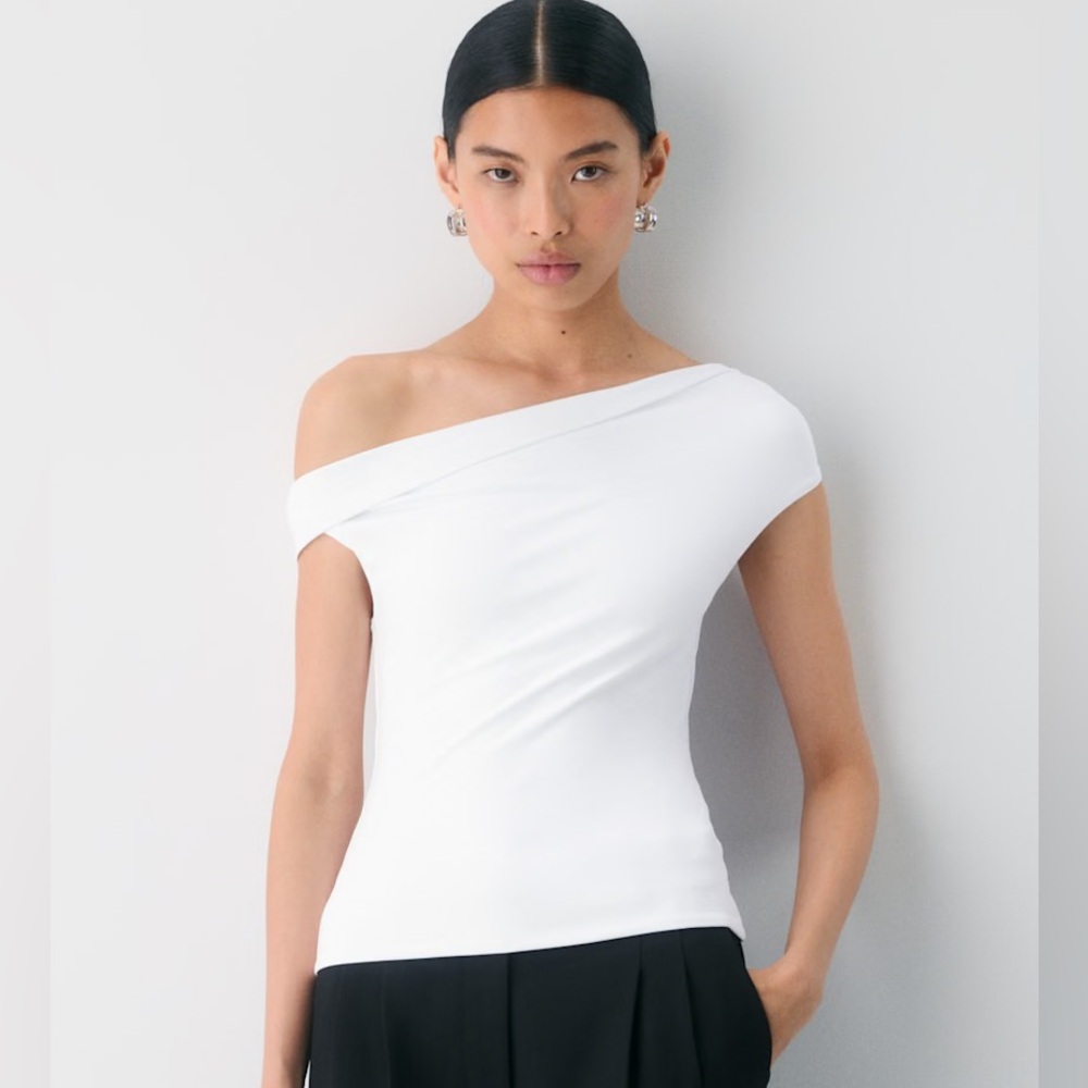 Aritzia white contour ravish top